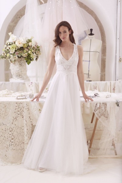 Wedding dress Atelier Emelia front