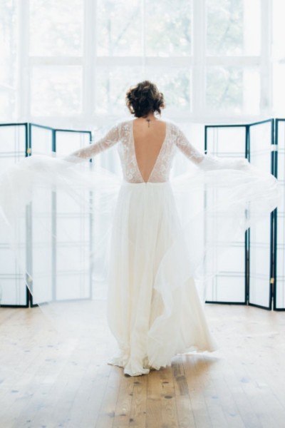 Wedding dress Atelier Swan Yuna back